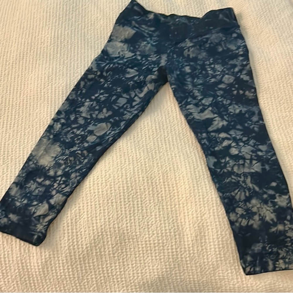 NYX Blue Tie-Dye 3/4 Leggings